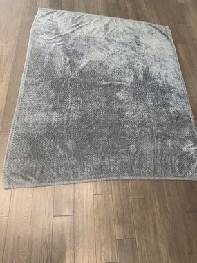 Hyde park Soft Plush blue Throw Blanket 70x57